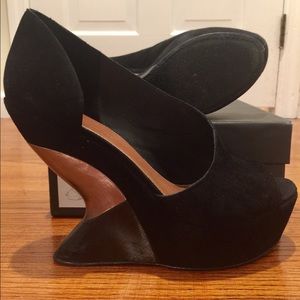 LEIFSDOTTIR Katrina Black Leather